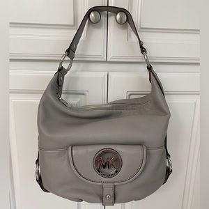 Michael Kors Fulton Large Leather Shoulder Bag -Pearl Gray
